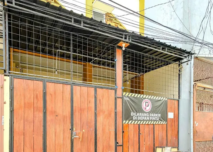 Cendrawasih Residence Mitra Reddoorz Jakarta